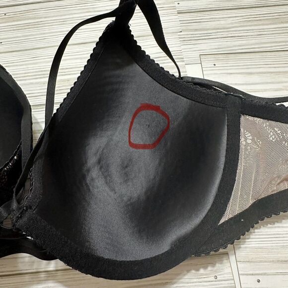 NWT VICTORIA'S SECRET VERY SEXY LIGHTLY LINED PLUNGE STRAPPY LACE BRA SZ 32DD - Picture 3 of 4